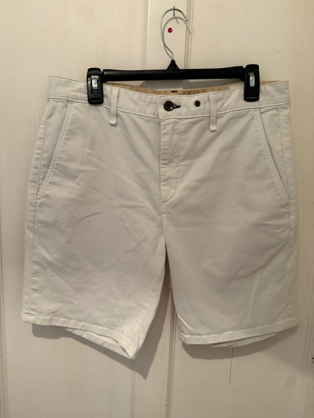 rag & bone Off-White Flat Front Chino Shorts